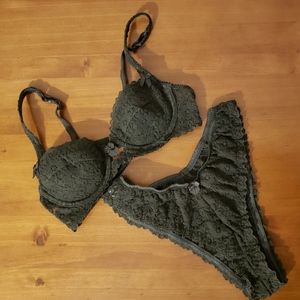 2/$20 Togo Lace Bra and Panties Set with removable padding Dark Green 34A* & M